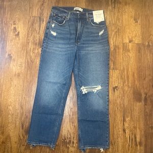 Abercrombie Curve Love Ultra High Rise Ankle Straight Jeans